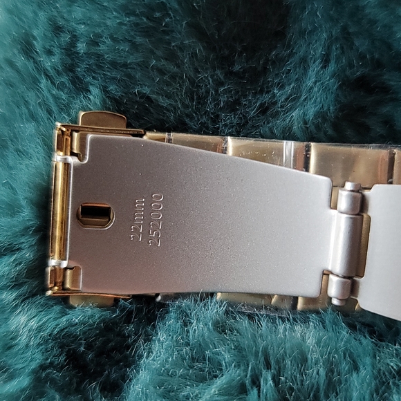 NEW Men's 22mm Gold stainless steel Fossil watch - Picture 5 of 10